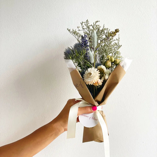 How to Wrap a Mini Hand Flower Bouquet