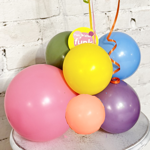 Organic balloon cluster weight