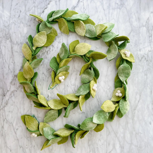 Felt Mistletoe Garland