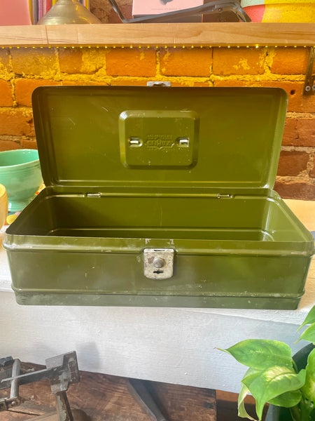 Vintage Antique Climax Metal Tin Tool Box